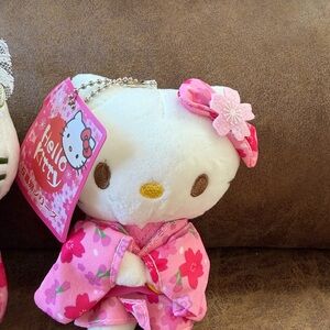 Hello Kitty in Floral Pink Kimono